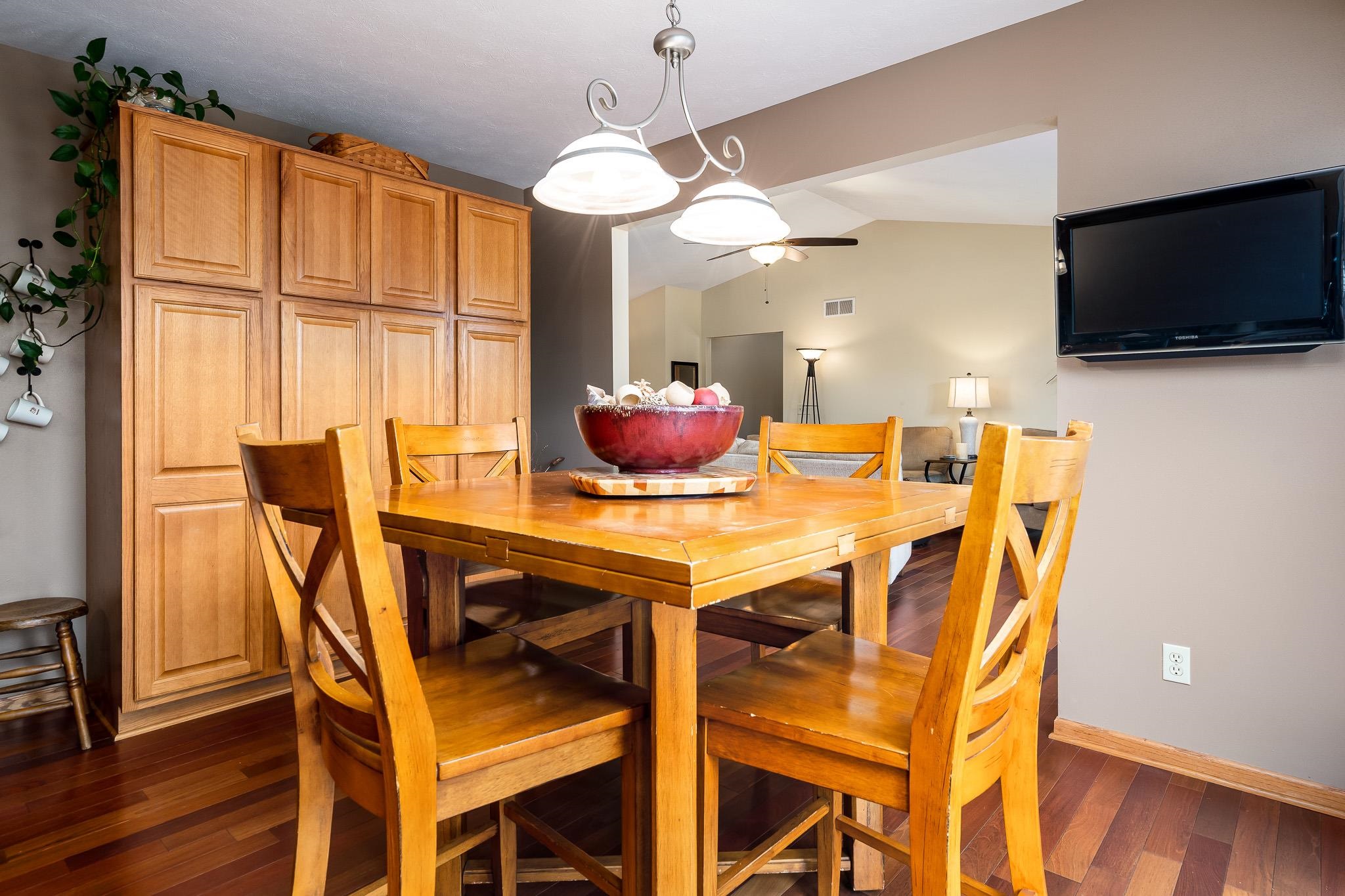 10473 Lismore Road Roscoe, IL 61073 - Photo 11 of 48 Gallery Image 11