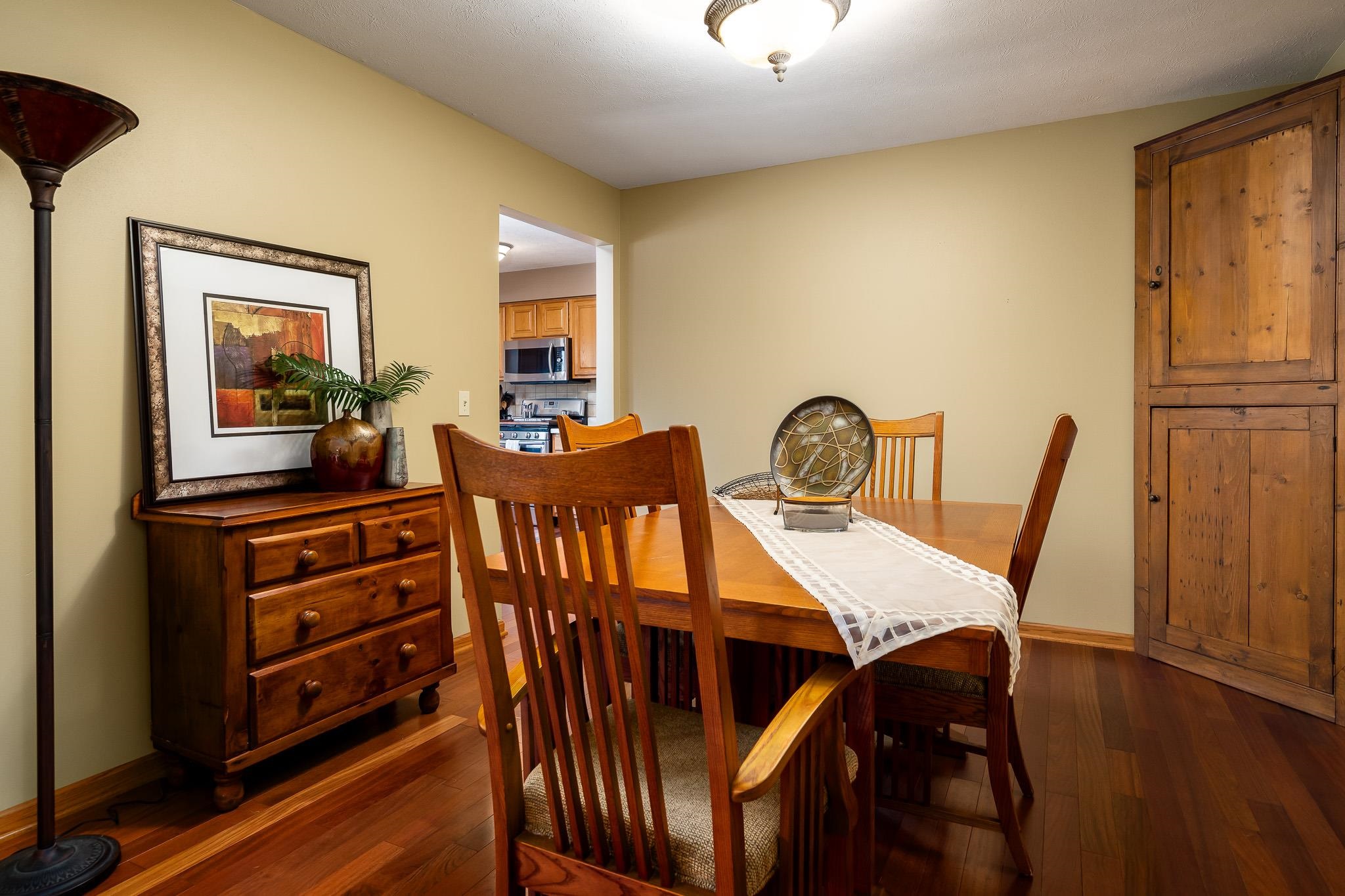 10473 Lismore Road Roscoe, IL 61073 - Photo 16 of 48 Gallery Image 16