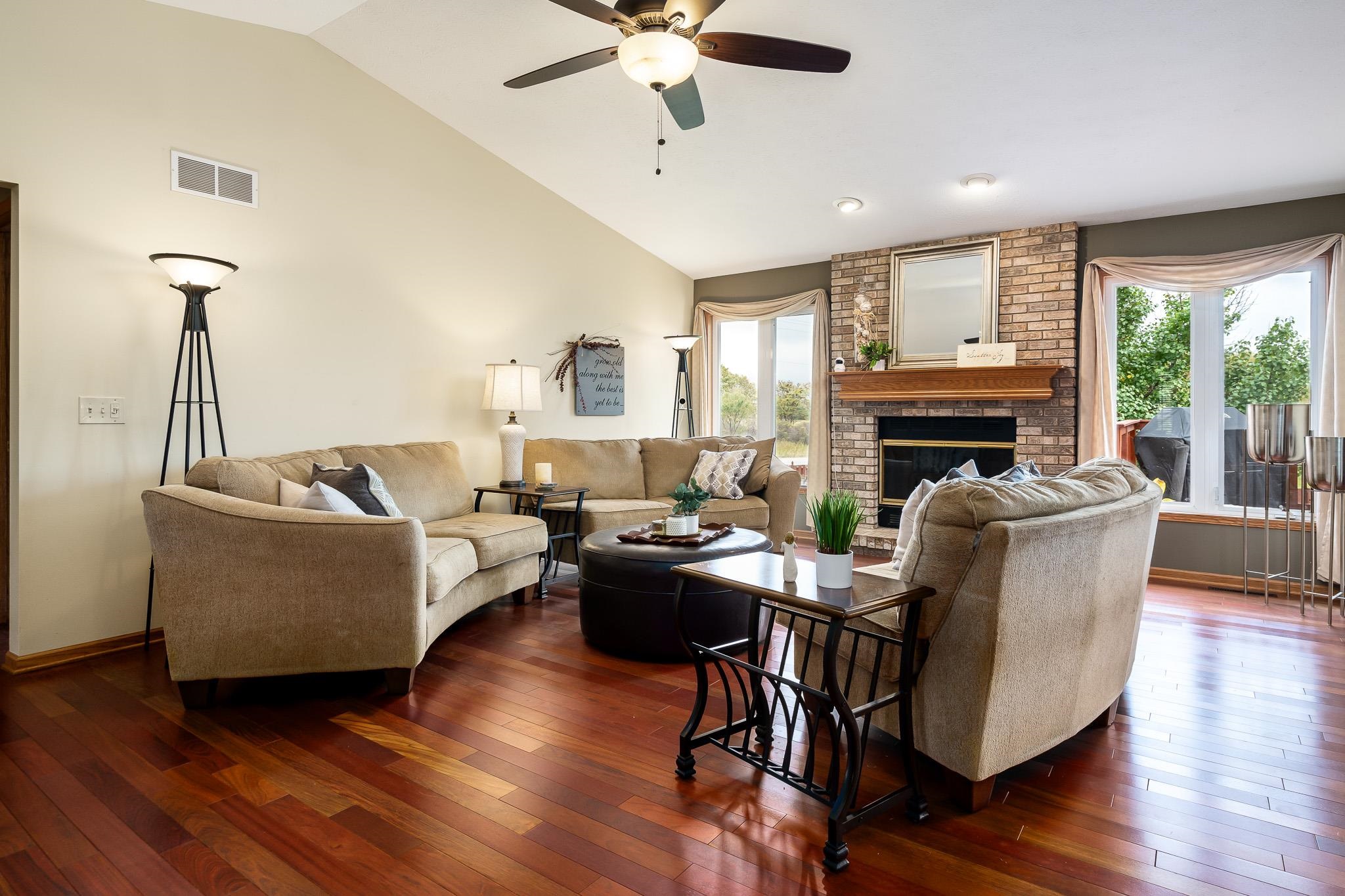 10473 Lismore Road Roscoe, IL 61073 - Photo 6 of 48 Gallery Image 6