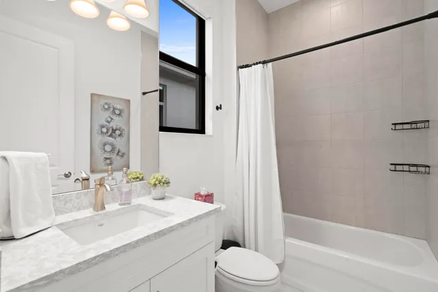 $659,000 | 2133 Southeast Mosaic Blvd Port, Port St. Lucie, FL 34984