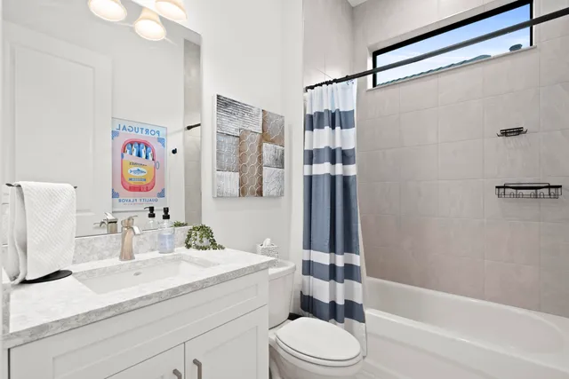 $659,000 | 2133 Southeast Mosaic Blvd Port, Port St. Lucie, FL 34984