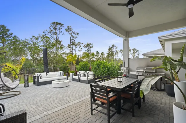 $659,000 | 2133 Southeast Mosaic Blvd Port, Port St. Lucie, FL 34984