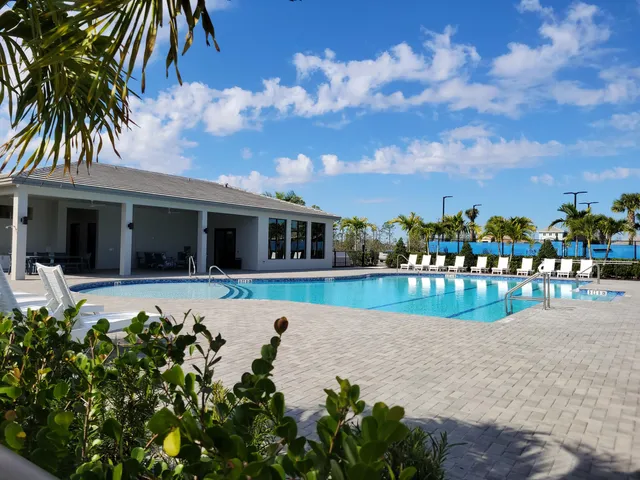 $659,000 | 2133 Southeast Mosaic Blvd Port, Port St. Lucie, FL 34984