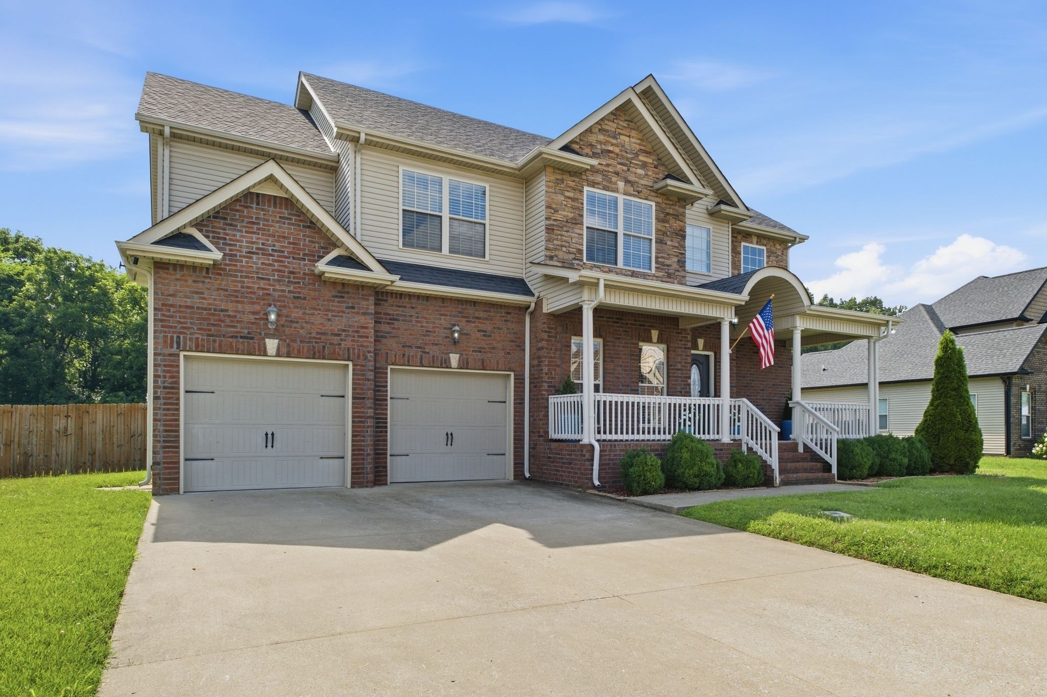 927 Nectar Court Adams, TN 37010 - Photo 2 of 33