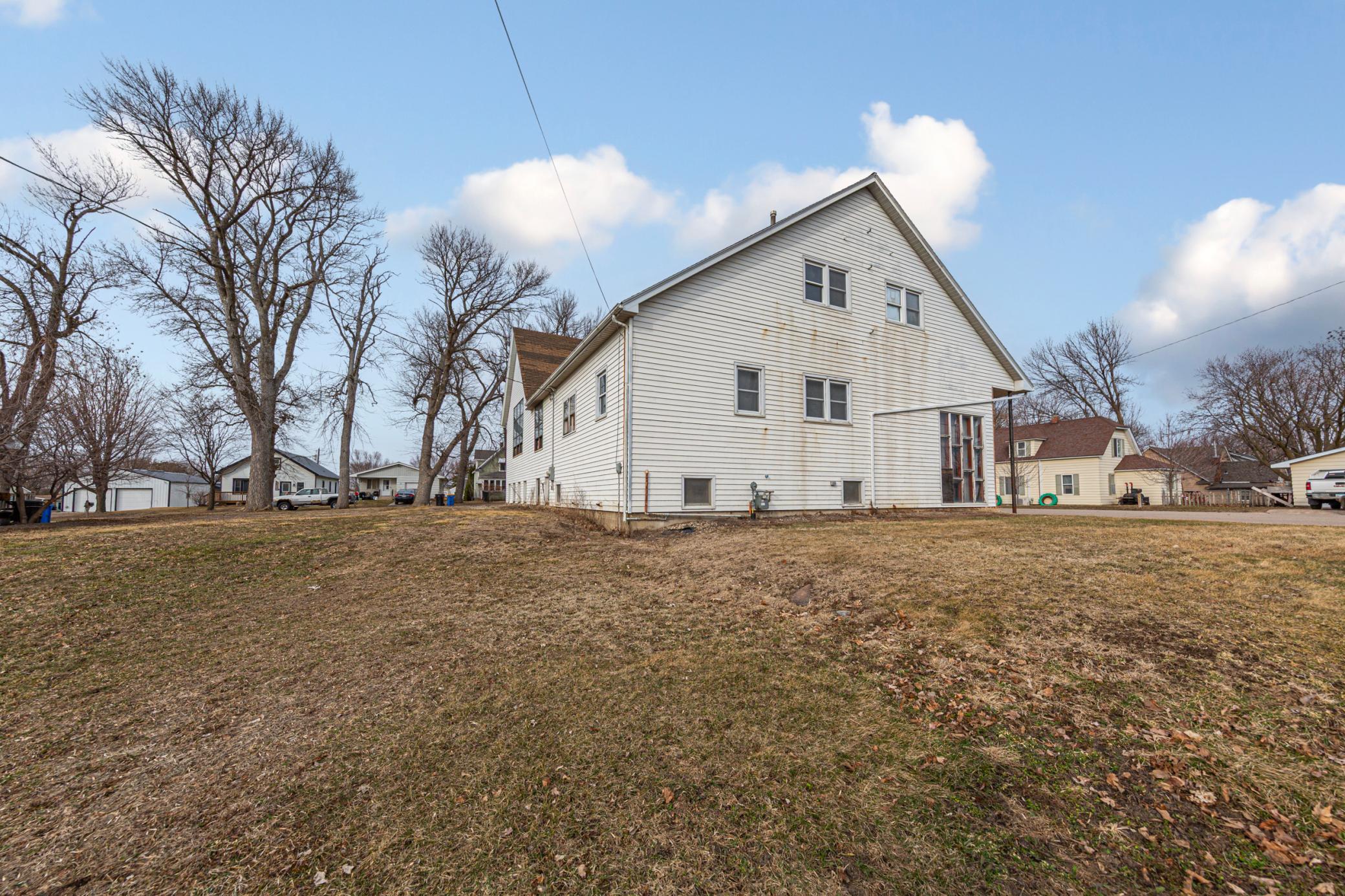 402 4th Street North Ellendale, MN 56026 - Photo 4 of 29