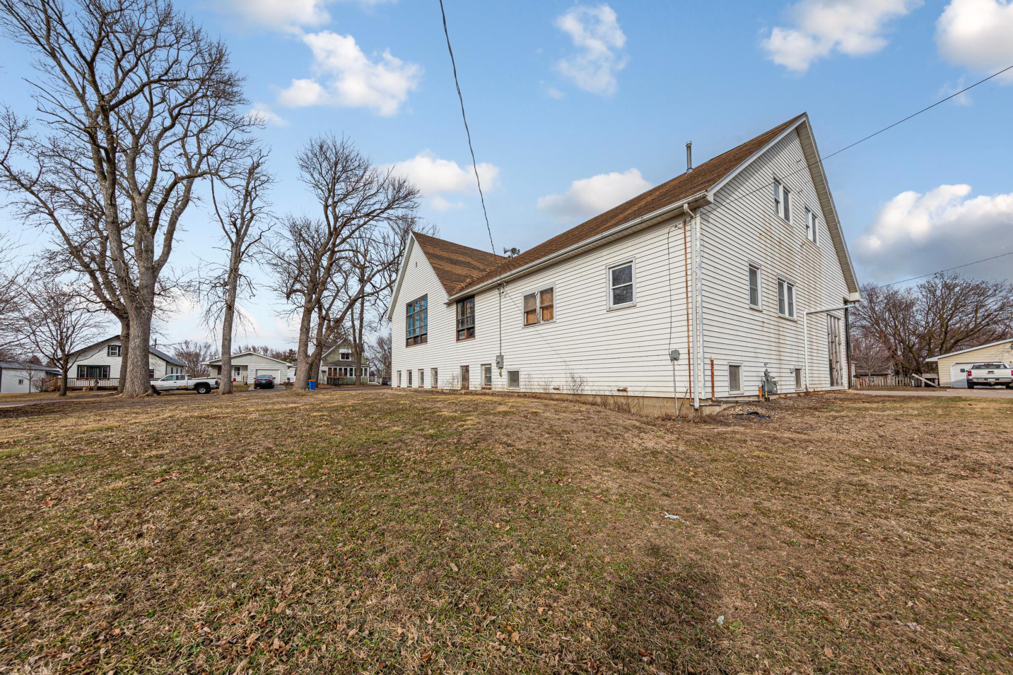 402 4th Street North Ellendale, MN 56026 - Photo 5 of 29