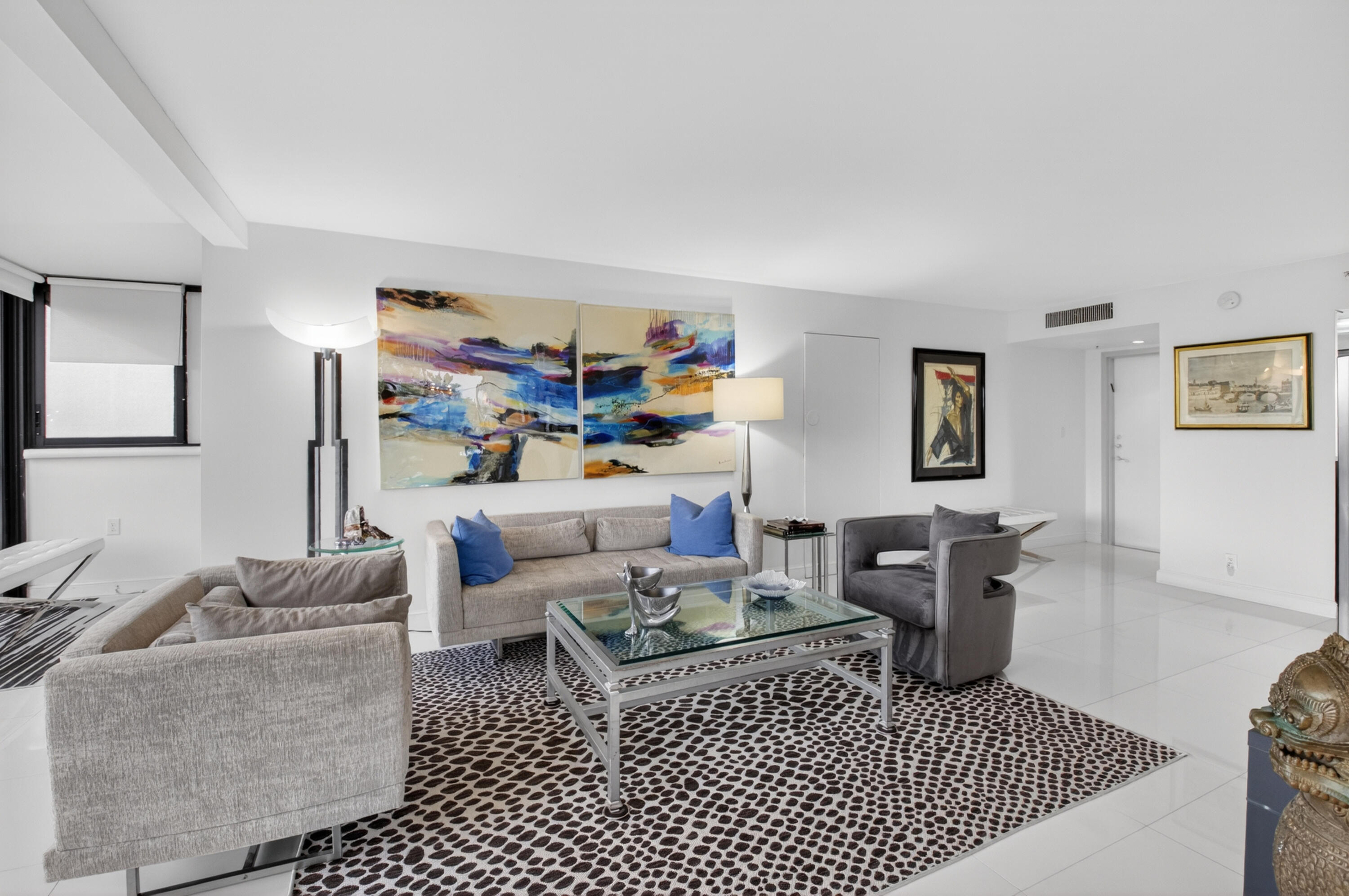 7738 Lakeside Boulevard, Unit 334 Boca Raton, FL 33434 - Photo 8 of 61 LIVING ROOM