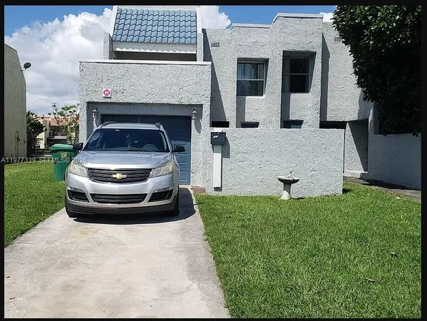 $3,200 | 1815 Northwest 56th Terrace, Unit 15, Lauderhill, FL 33313