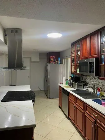 $3,200 | 1815 Northwest 56th Terrace, Unit 15, Lauderhill, FL 33313