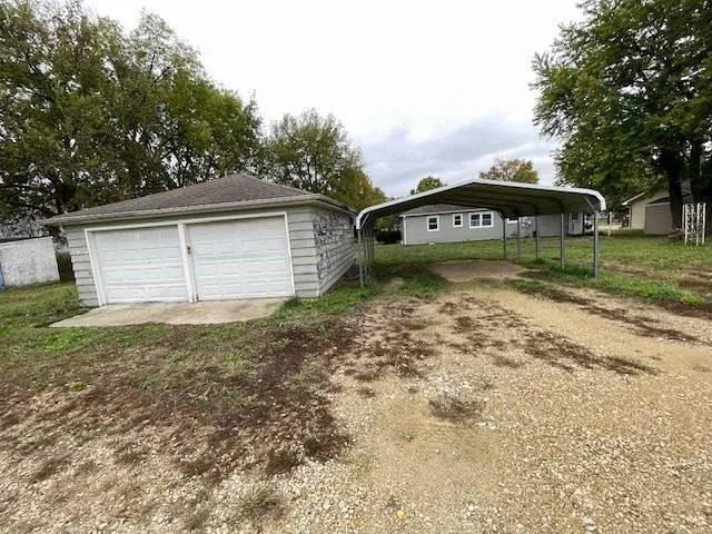$102,000 | 1504 Oak Street, Other, KS 66508