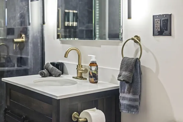 $694,000 | 14823 North Main Street, Buchanan, MI 49107