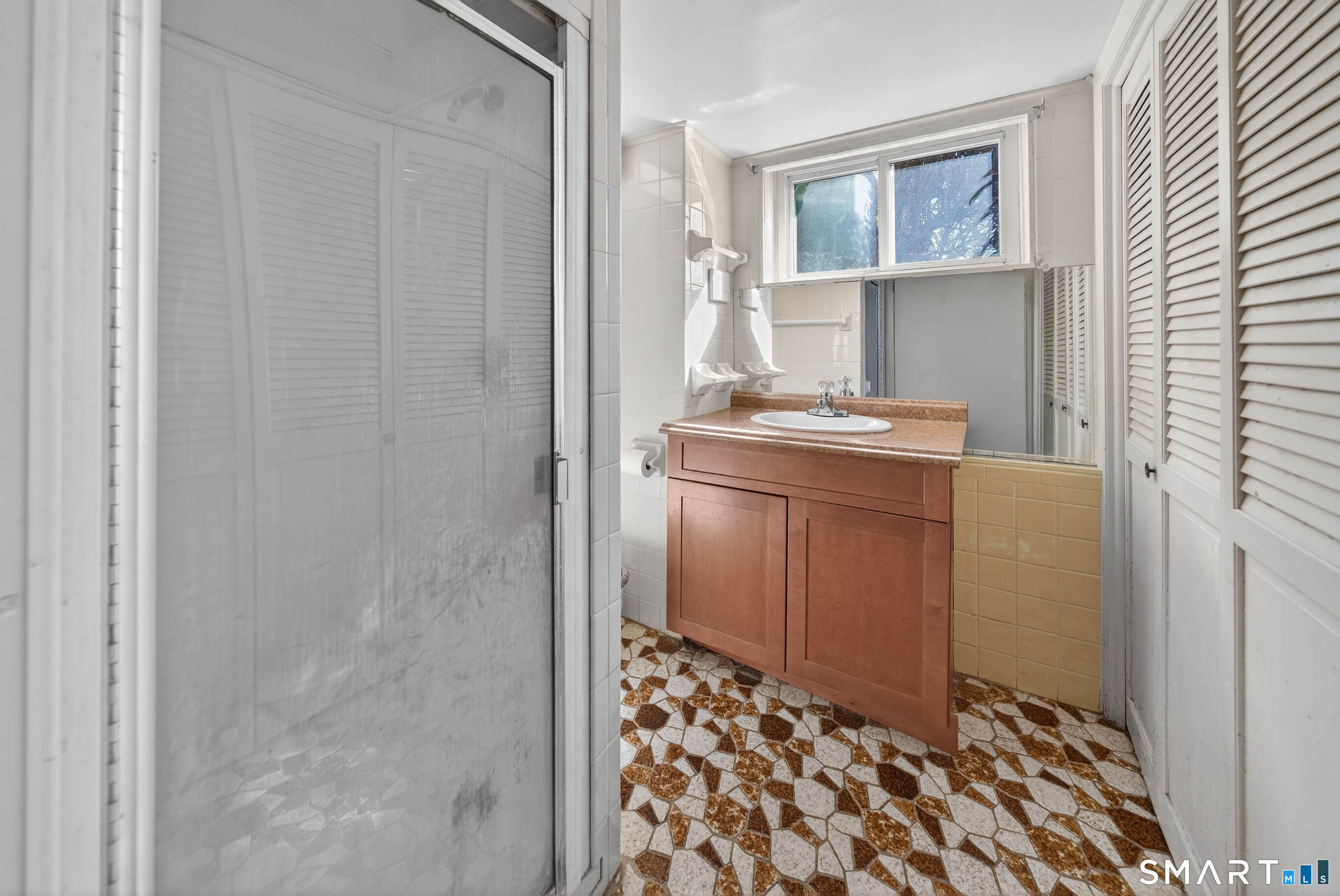 263 Purdy Road Waterbury, CT 06706 - Photo 17 of 25