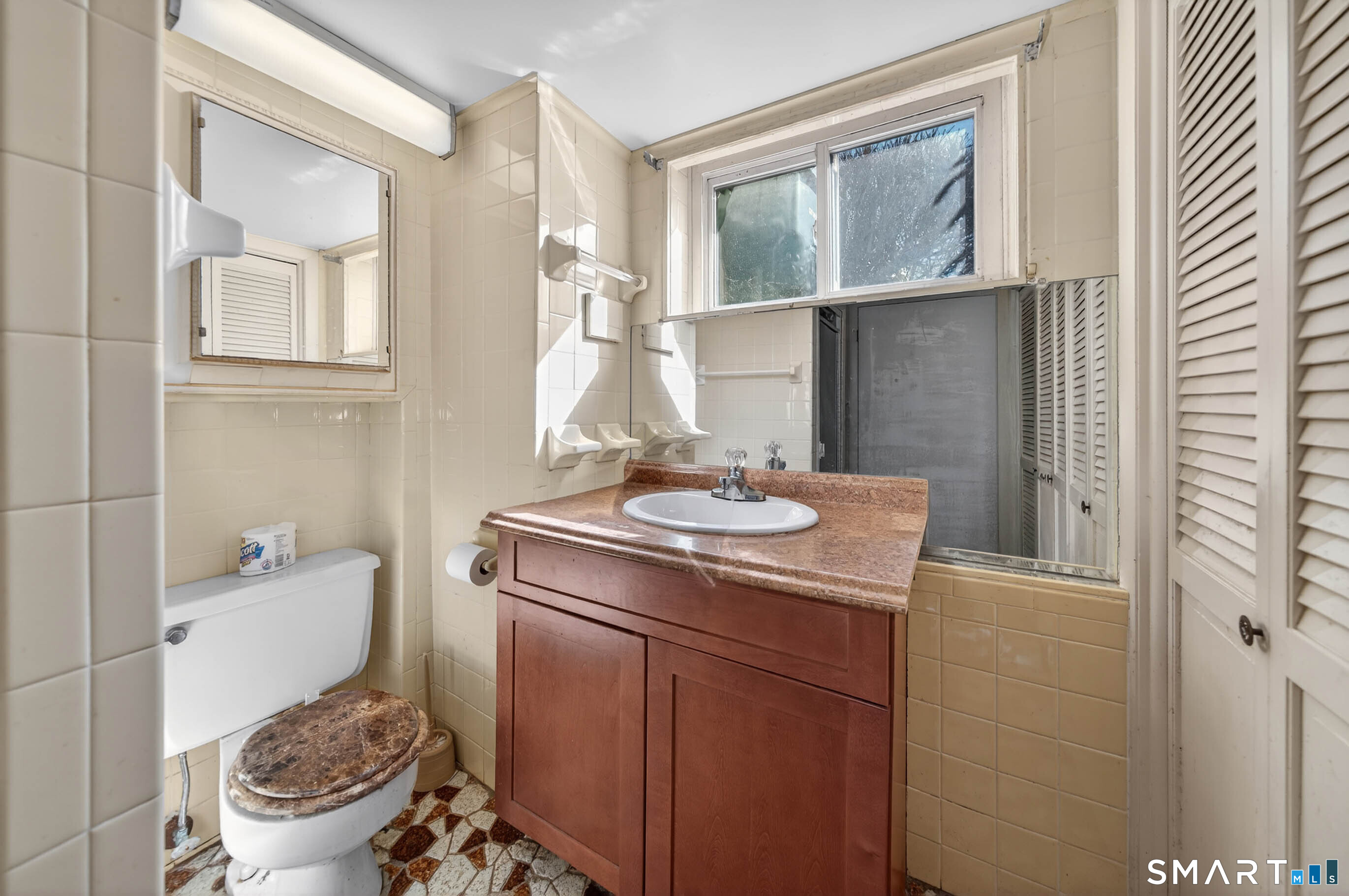 263 Purdy Road Waterbury, CT 06706 - Photo 18 of 25