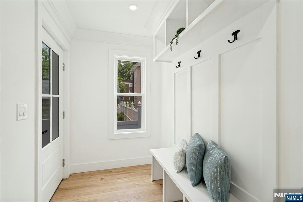 179 Washington Avenue Rutherford, NJ 07070 - Photo 21 of 50