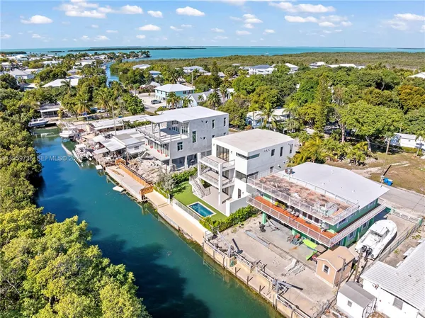 $2,950,000 | 124 Orchid Street, Tavernier, FL 33070