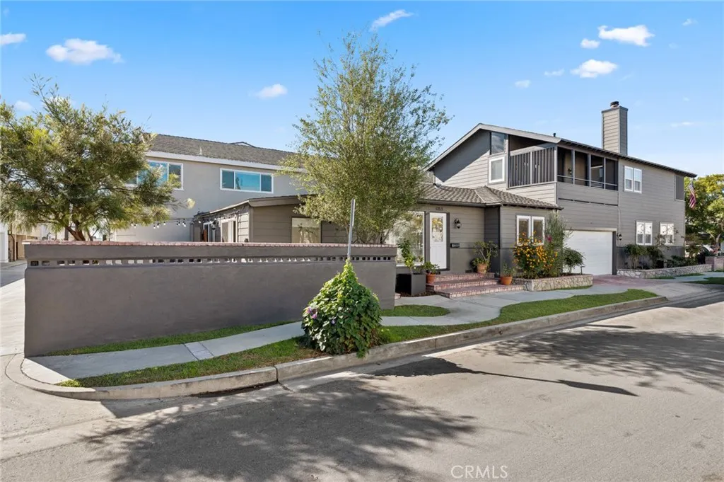 620 Acacia Avenue Corona del Mar, CA 92625 - Photo 24 of 24 a view of street along with house and trees