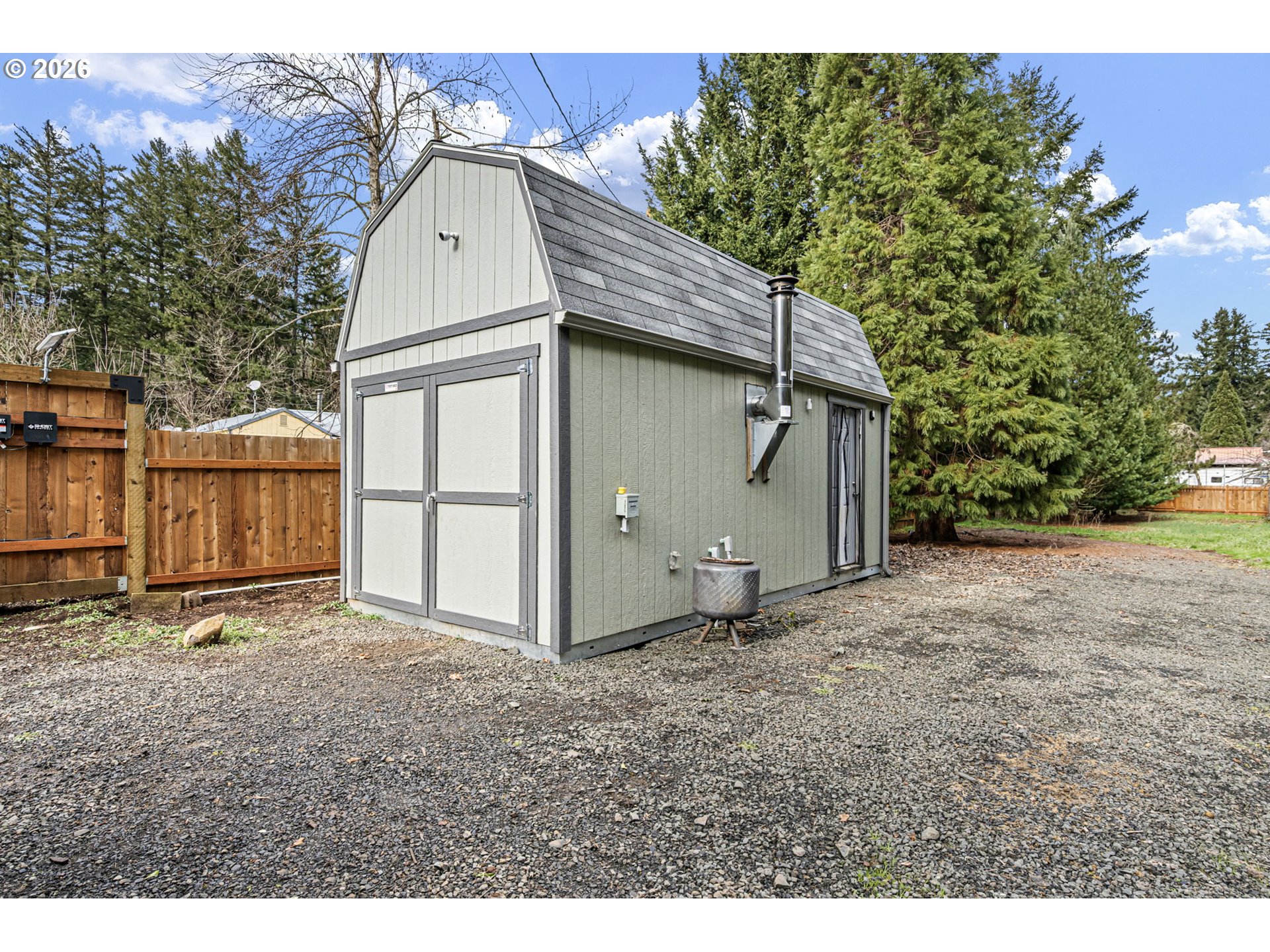 74129 London Road Cottage Grove, OR 97424 - Photo 29 of 44 a view of a backyard