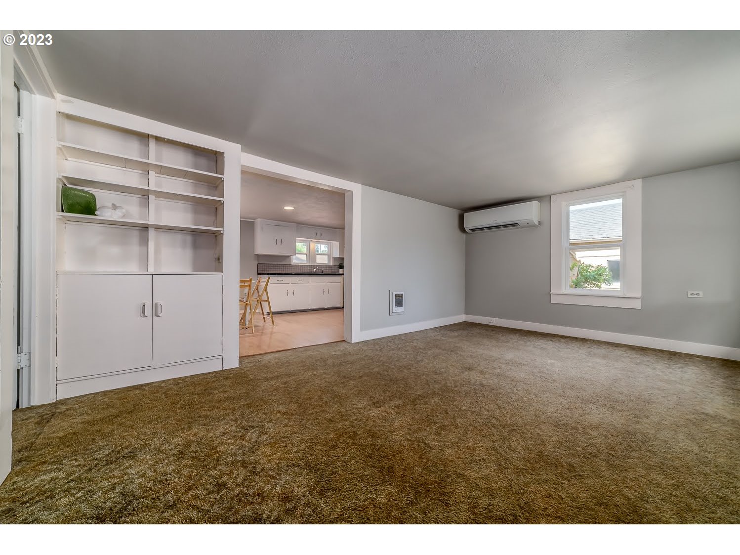 2705 G Street Springfield, OR 97477 - Photo 12 of 32 a view of an empty room with a window