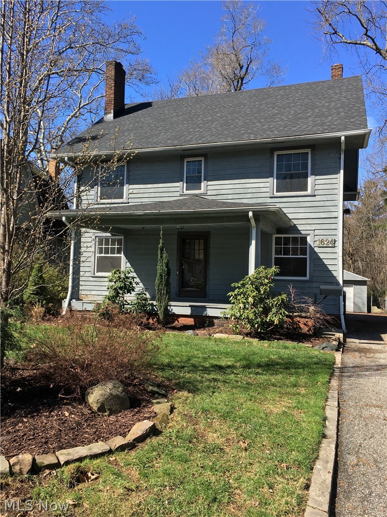 1624 Rydalmount Road Cleveland Heights, OH 44118 - Photo 5 of 33