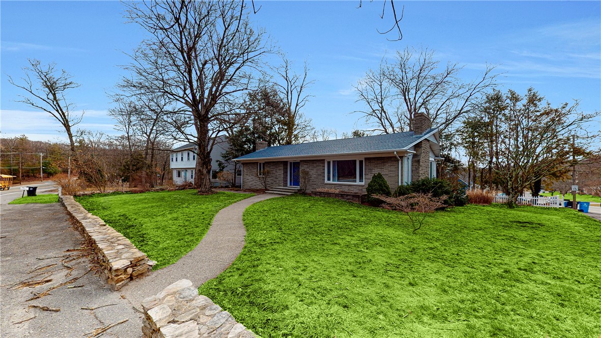 133 Angell Road Cumberland, RI 02864 - Photo 3 of 34
