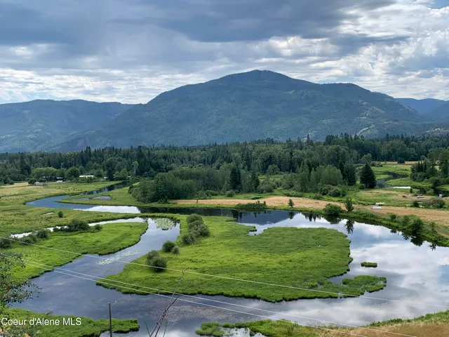 $450,000 | 53465 Highway 200, Clark Fork, ID 83811