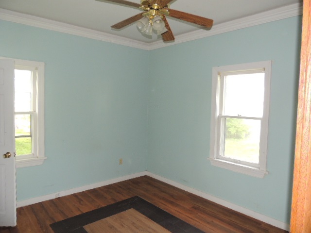 1816 Sinclair Street Fort Wayne, IN 46808 - Photo 3 of 8 Gallery Image 3