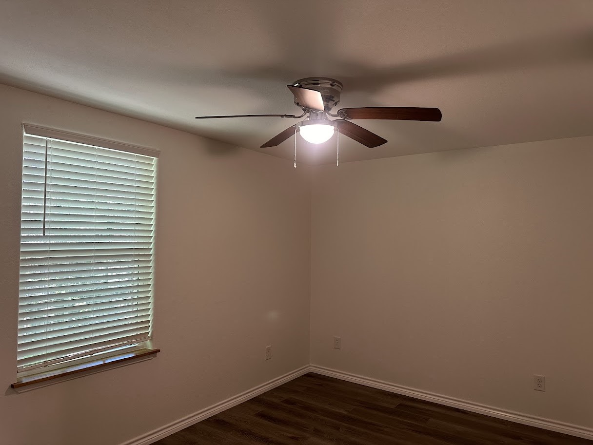 48 Vigilante Point Blank, TX 77364 - Photo 13 of 20 a view of a room that has a window in it