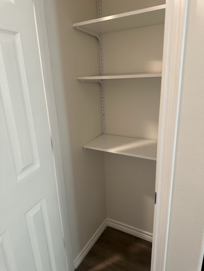 48 Vigilante Point Blank, TX 77364 - Photo 7 of 20 a small space with a sink
