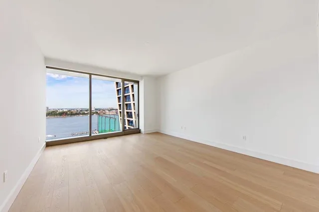 $38,000 | 500 West 18th Street, Unit EAST 19A | Chelsea