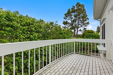 $4,300,000 | 2 Belcourt Drive, Newport Beach, CA 92660