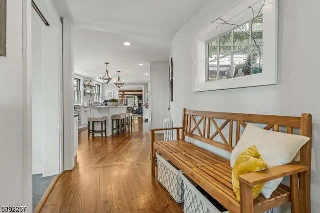 a view of livingroom with furniture