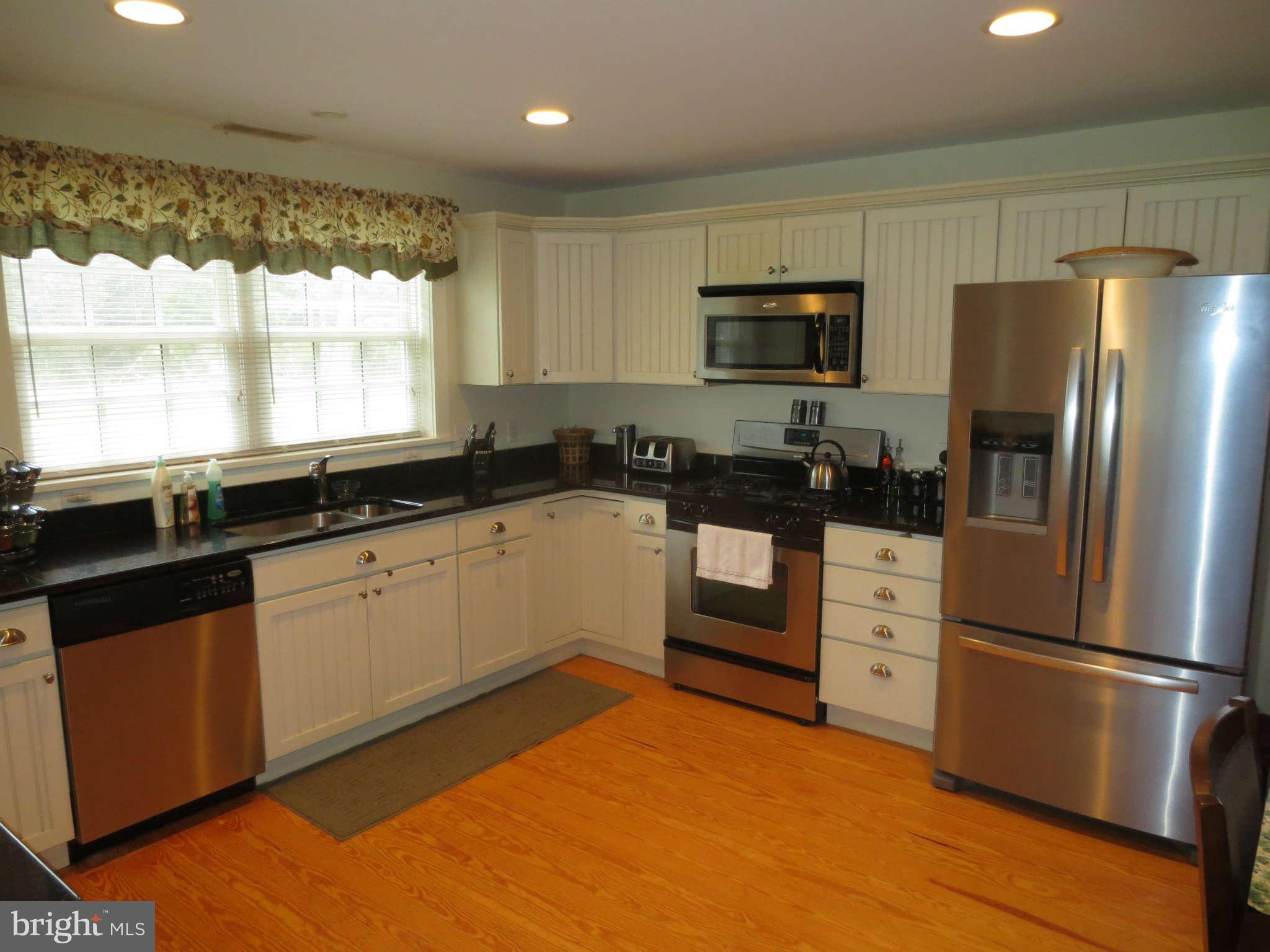 6000 Hopkins Neck Road Easton, MD 21601 - Photo 29 of 30 Kitchen