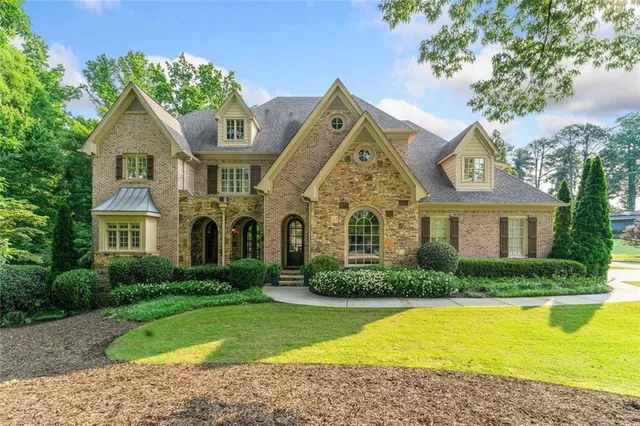 $2,450,000 | 4304 Berkford Circle Northeast, Brookhaven, GA 30319