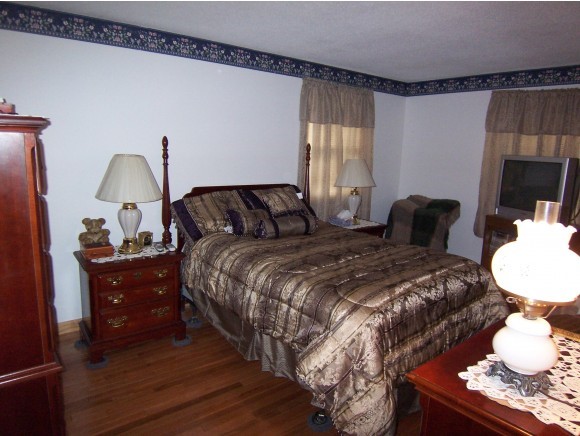12 Center Street Bennington, VT 05201 - Photo 13 of 24 Gallery Image 13