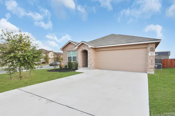 $1,950 | 903 Red Merganser, San Antonio, TX 78253