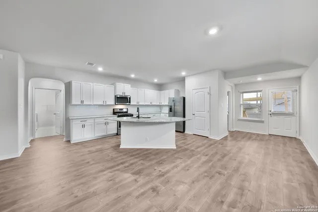 $2,100 | 903 Red Merganser, San Antonio, TX 78253