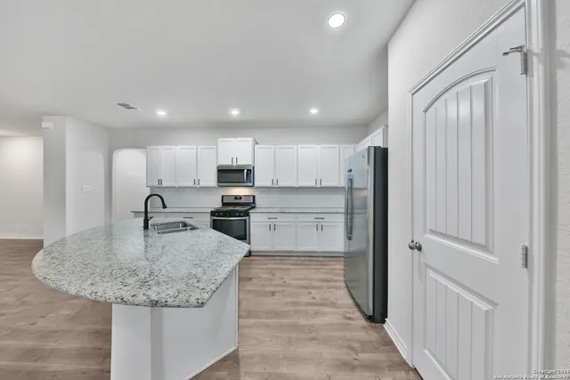 $2,100 | 903 Red Merganser, San Antonio, TX 78253