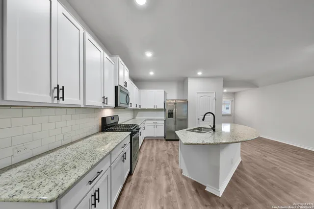 $2,100 | 903 Red Merganser, San Antonio, TX 78253