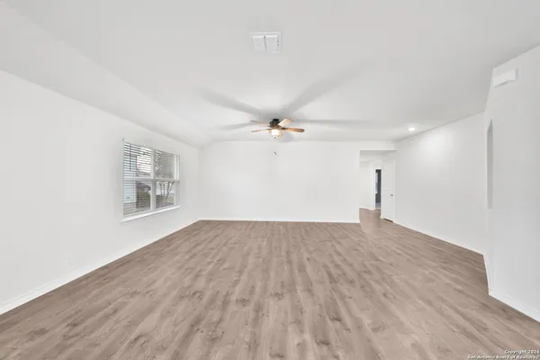 $1,950 | 903 Red Merganser, San Antonio, TX 78253