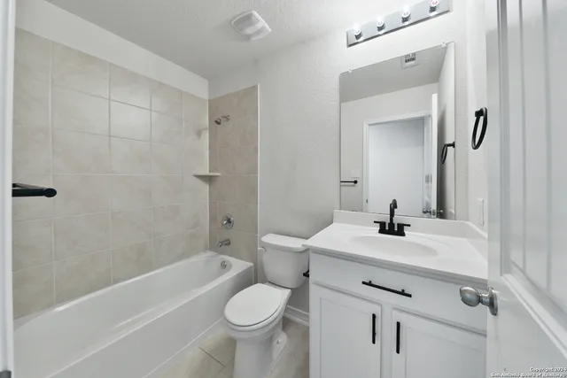 $2,100 | 903 Red Merganser, San Antonio, TX 78253