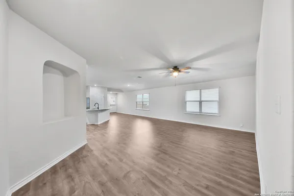 $1,950 | 903 Red Merganser, San Antonio, TX 78253