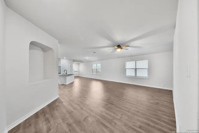 $2,100 | 903 Red Merganser, San Antonio, TX 78253