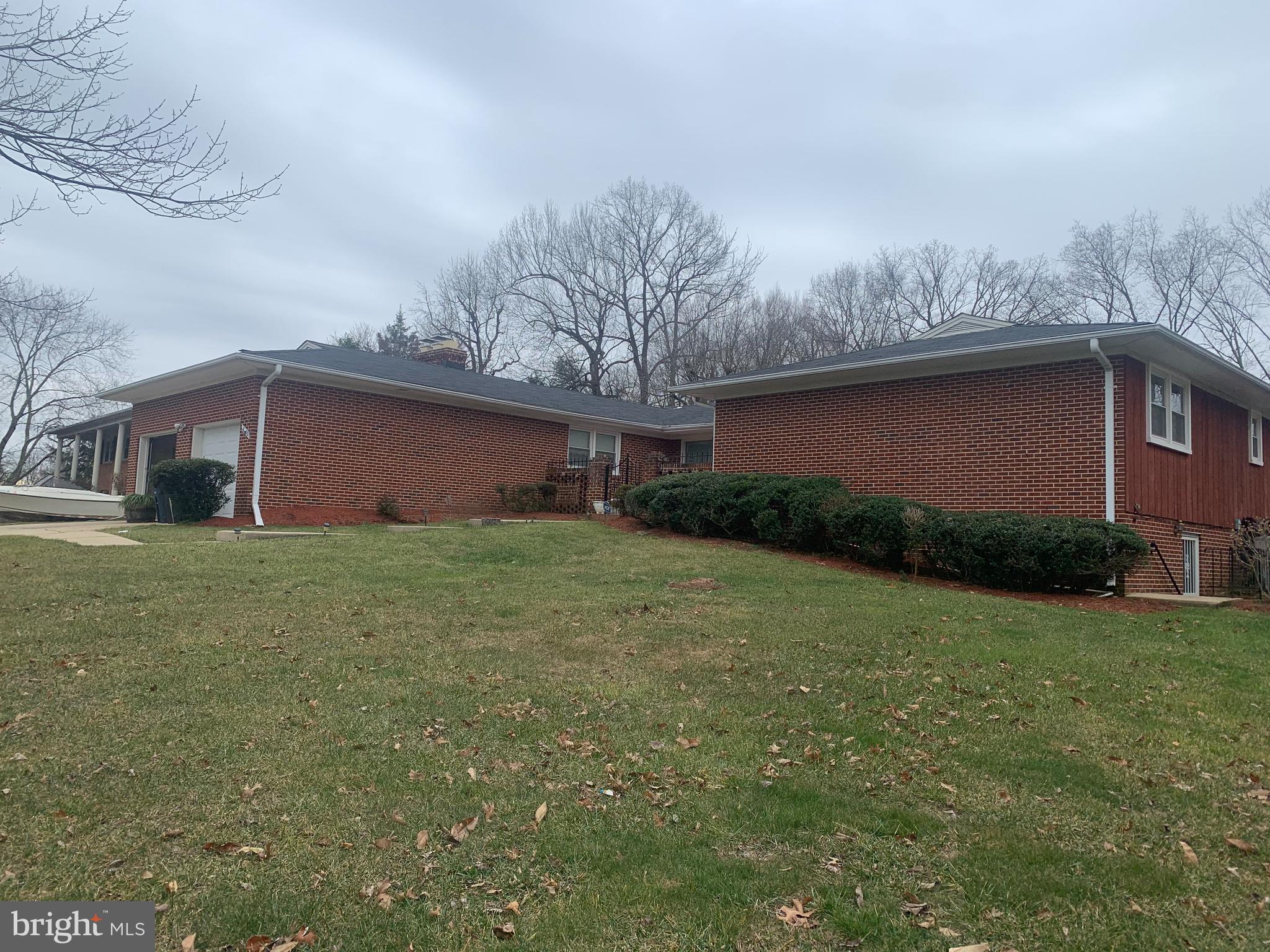 6805 Robinia Road Temple Hills, MD 20748 - Photo 5 of 36 Gallery Image 5