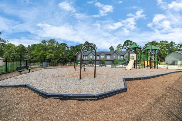 $1,769 | 7711 Longmire Road, Unit 2, Conroe, TX 77304