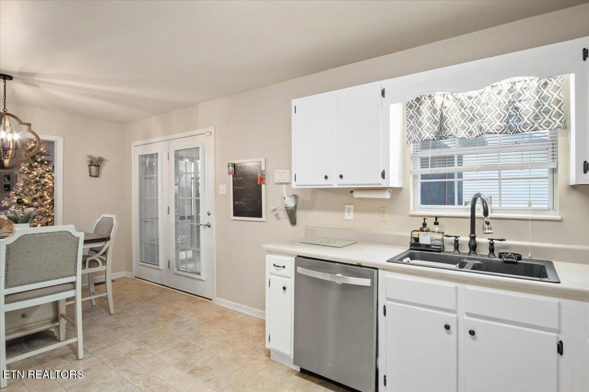 1516 Raulston Road Maryville, TN 37803 - Photo 5 of 19 Gallery Image 5