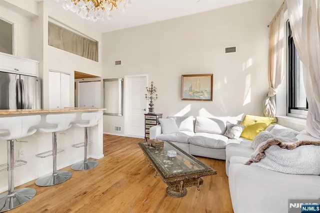 $589,700 | 518-536 Gregory Avenue, Unit C408, Weehawken, NJ 07086