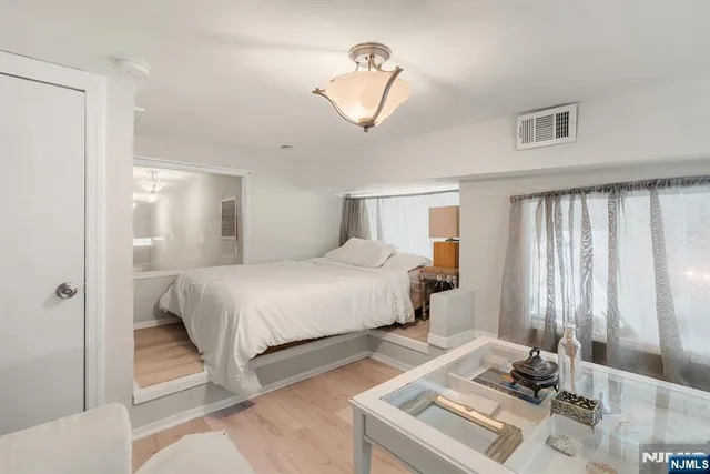 $589,700 | 518-536 Gregory Avenue, Unit C408, Weehawken, NJ 07086