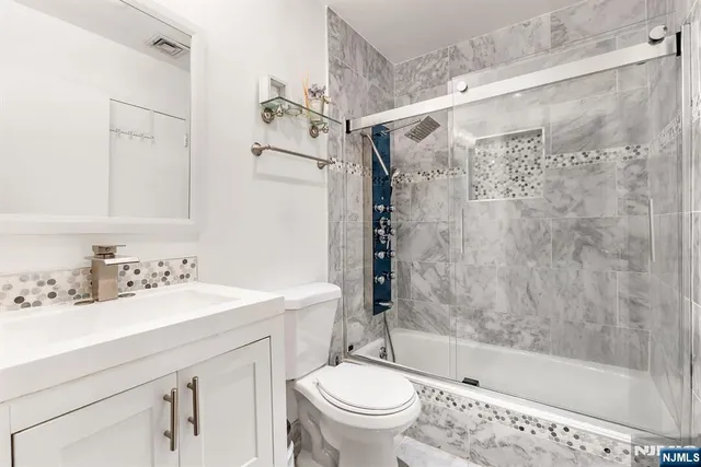 $589,700 | 518-536 Gregory Avenue, Unit C408, Weehawken, NJ 07086