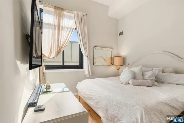 $589,700 | 518-536 Gregory Avenue, Unit C408, Weehawken, NJ 07086