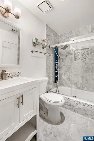 $589,700 | 518-536 Gregory Avenue, Unit C408, Weehawken, NJ 07086